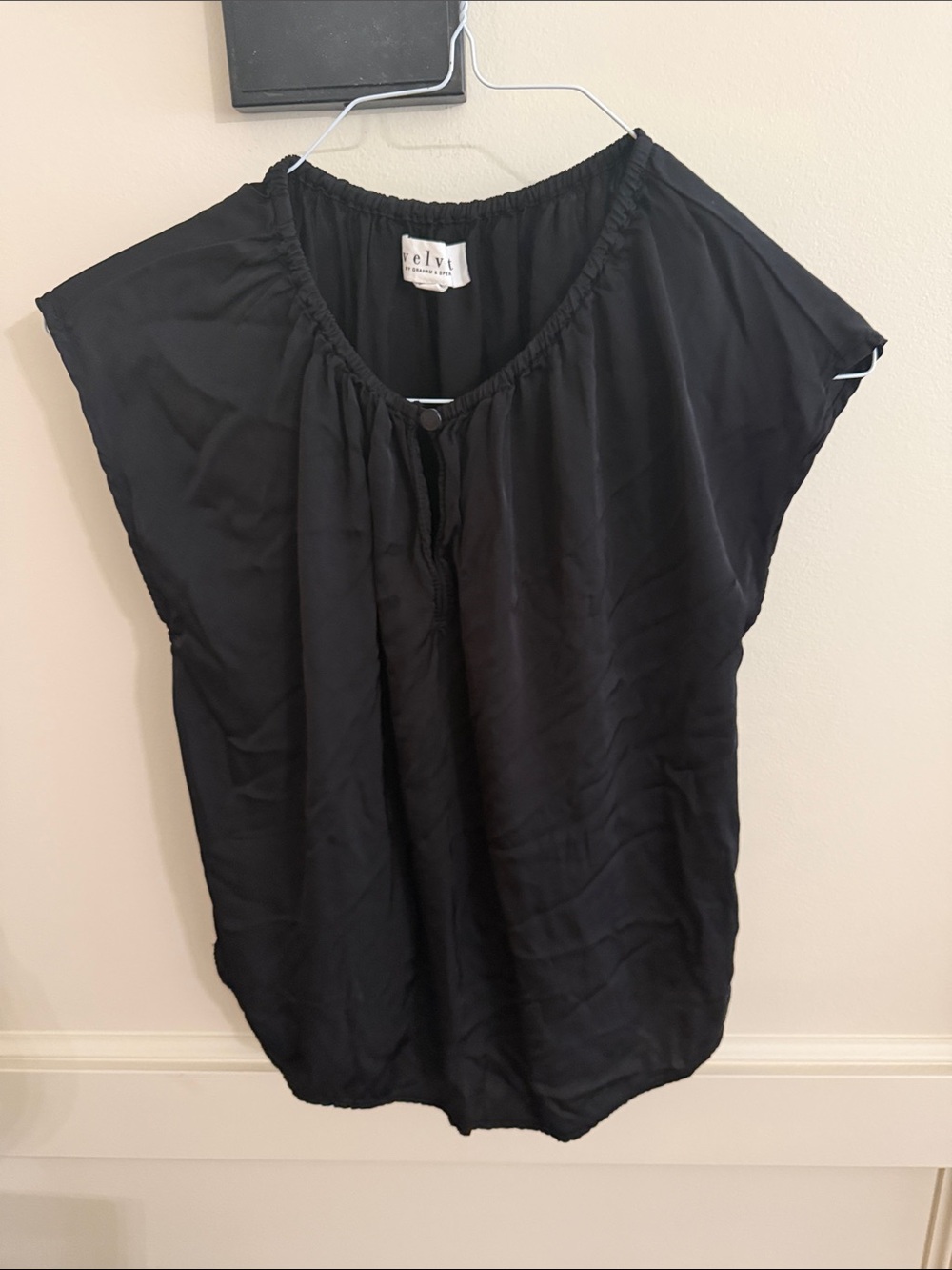 Velvet by Graham & Spencer Black Scoop-Neck Button Peasant Blouse